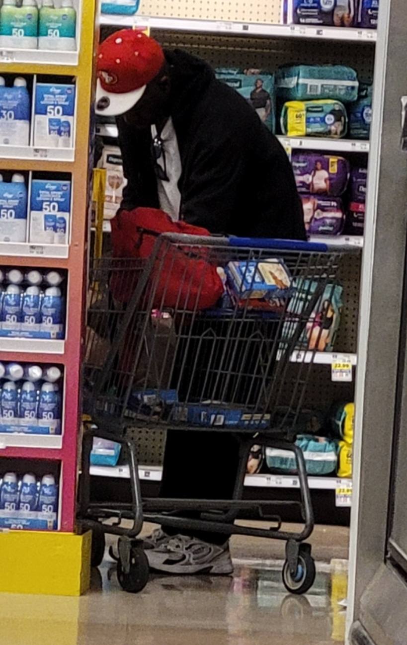 Suspect in red 49ers cap at Kroger